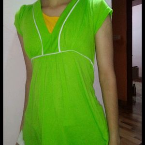 Green Colour Top Of Max Brand