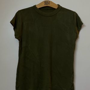 OLIVE TOP gently used! (can give 20% off)