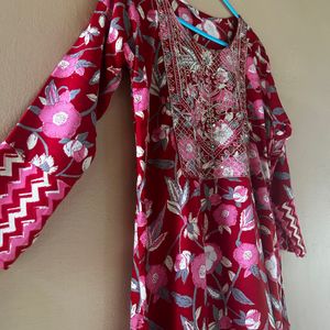 Red Kurthi