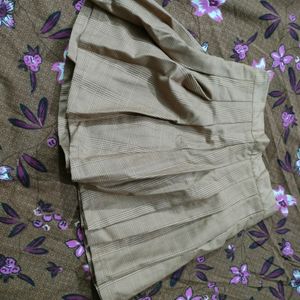 Pinkish Tan Colored Skirt With Tag Never Used 28cm