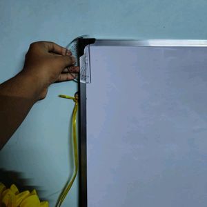 White Board New 180cm Length Breadth Is 120 Cm