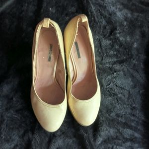 Cream Heel