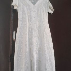 Hand Embroidery Work On White Kurti