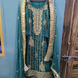 Pakistani Bridal Suit Set