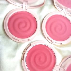 Kplay blush 1pc