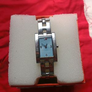 OG TOMMY HILFIGER Women's Wrist Watch