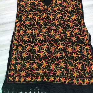 Lucknowi Chickenkari Kurti