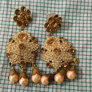 Earings Set With Sahara