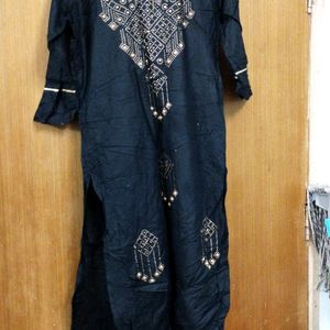 Women Black Kurta Set