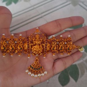 Lakshmi Choker