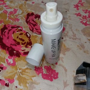 Glam 21.. Make Up Fix Spray...