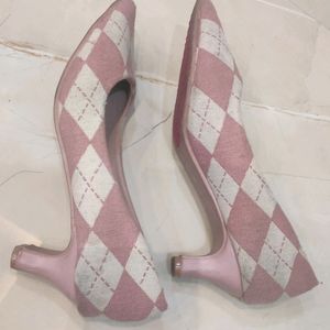 Kins Brand Textured Pumps