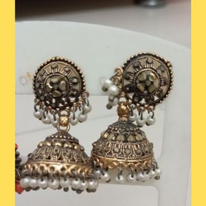 3 Jhumkas