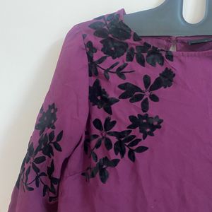 Classy puffed sleeves purple top