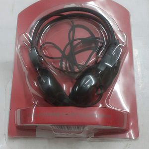 Quantum Dual Pin Wired Headphones