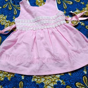 3 Qute Dresses For New Born Baby Girl