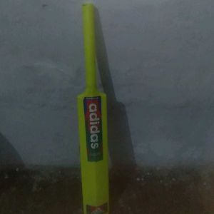 Adidas Bat