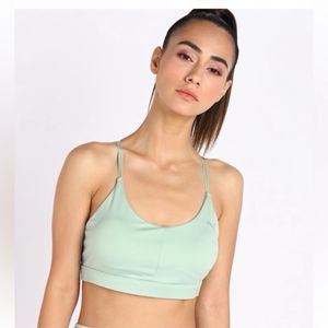 PUMANWTWomen Sports Lightly Padded Bra (Green)