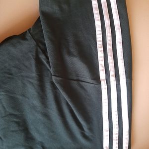 Adidas Tshirt