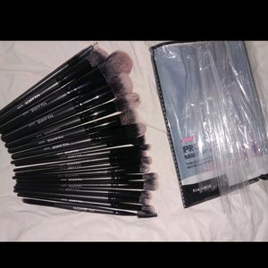 Makeup Brushes