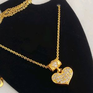 Beautiful Chains With Heart Pendal💕