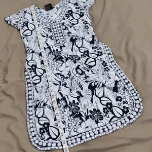 A Beautiful Black & White Kurta With Mirror work