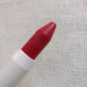 Myglamm Perfect Curves Lipstick