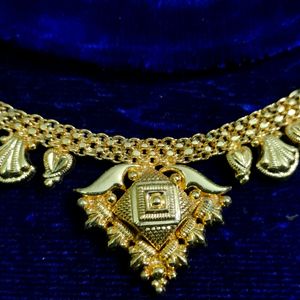 Gold Jewellery Set