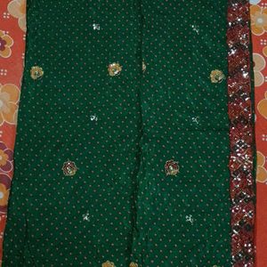 Traditional single dot Bandhej Silk Saree