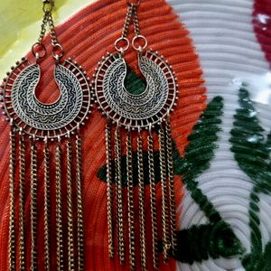 Round Shaped Hanging Earings