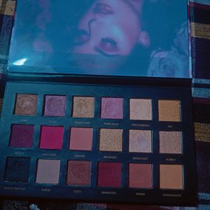 Eyeshadow Pallete Like New