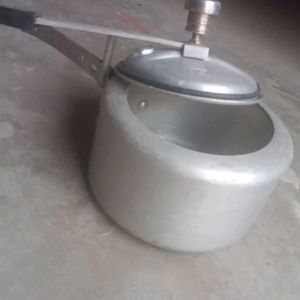 Small Pressure Cooker Suitable For Single People