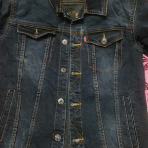 Levi's Blue Denim Jacket (Medium)