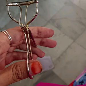 Eyelash Curler