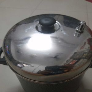 6 PLATE IDLI MAKER