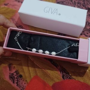 GIVA 925 Silver Pearl Bracelet