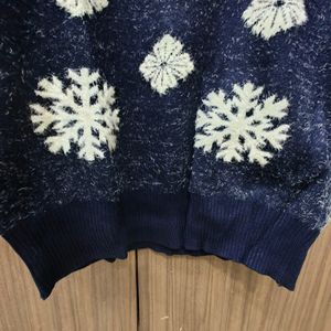 Snowflakes Blue Woollen Sweatshirt