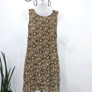 Floral Pocket Shift Dress