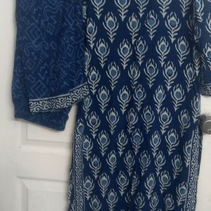 Klosia Kurti Set