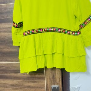 Parrot Colour Top 👚