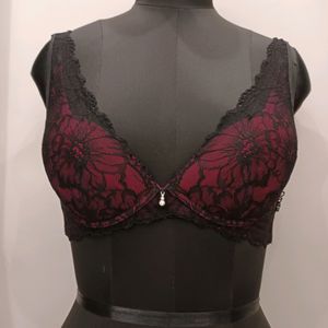 Padded Bra Size 32C/70C