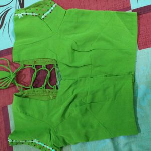 Lovely Green 🍏 Blouse