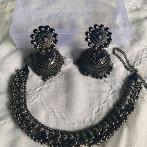 Big Jhumka With Choker Set