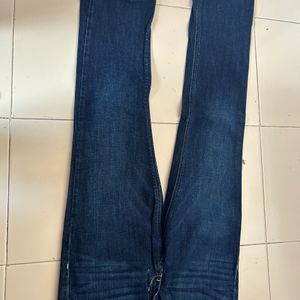 Jeans of Hollister a wellknown brand o