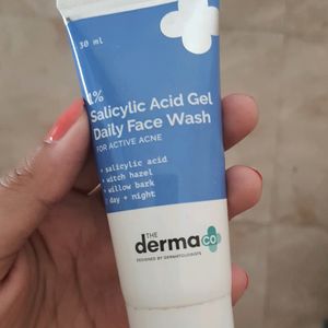 The Derma Co Face Wash