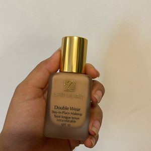 UNUSED Estee Lauder Foundation 30 Ml