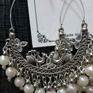 NEW EARRINGS WITH WhITE PEARL