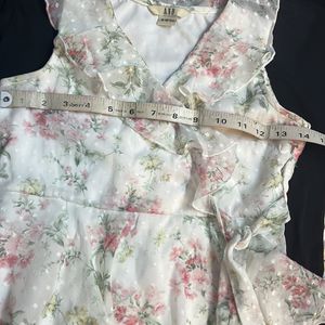 White Floral Peplum Top (8-10)year Girl