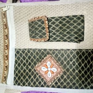 A Slingbag Made Up Of Jute