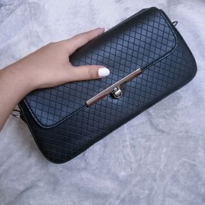 Classy Balck Hand Bag